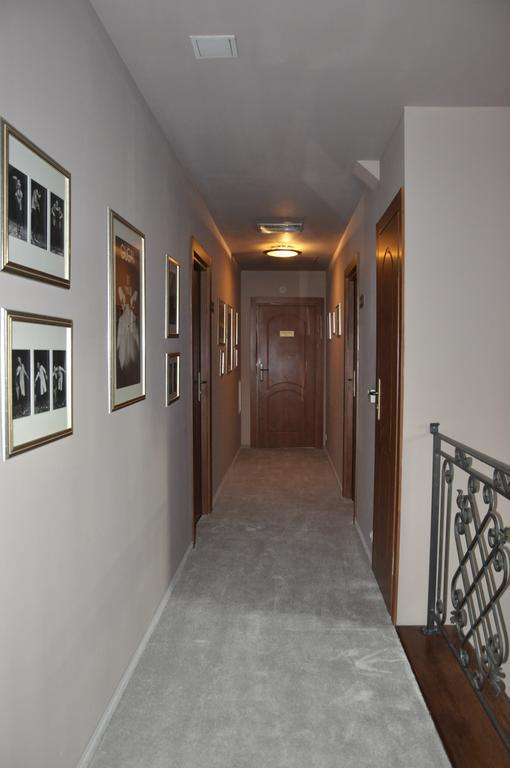 Villa Del Arte Bed & Breakfast Wadowice Exterior photo